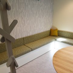 【納品事例】神奈川県相模原市　モデルハウス用　造作ソファ