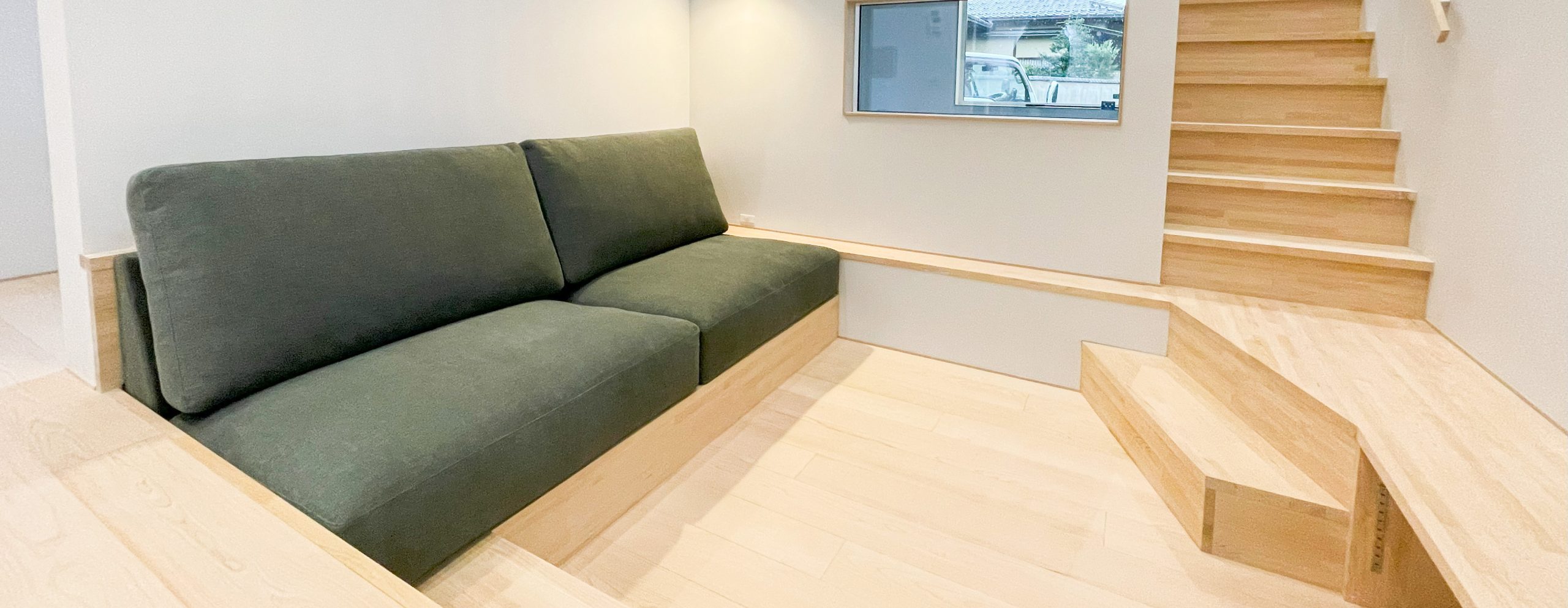 sofa【LSC】のすわり心地をそのままに 建築と調和するハイバック造作ソファ