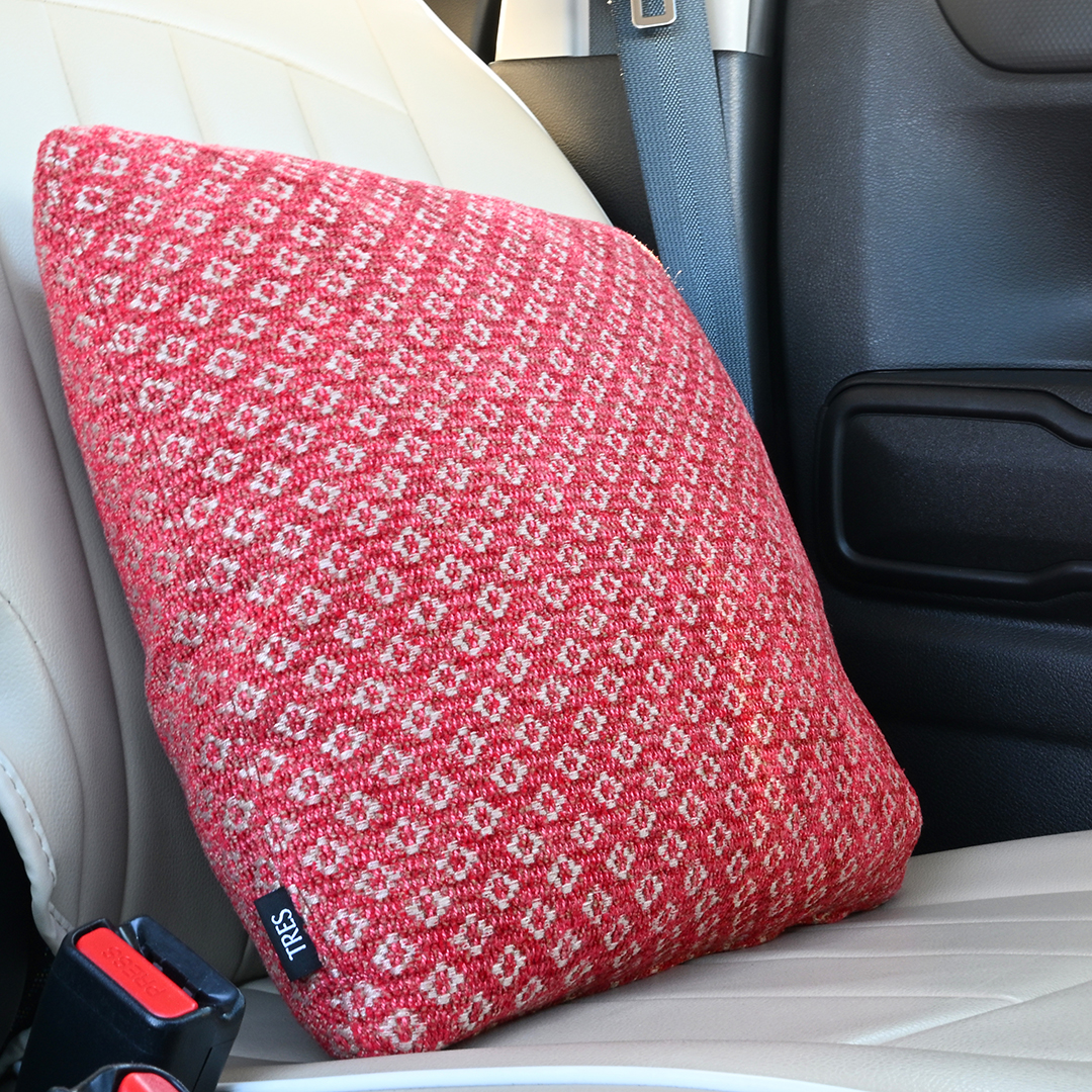 小さな赤いクッションが与えてくれた変化